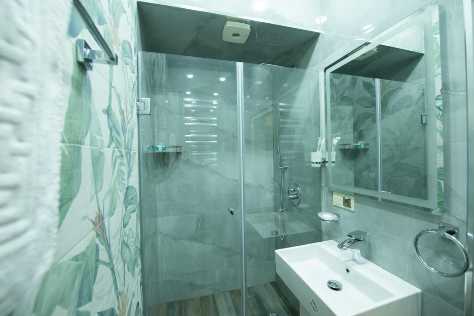 Marita Hotel Tbilisi Buitenkant foto