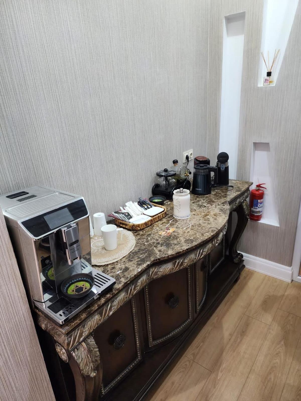 Marita Hotel Tbilisi Buitenkant foto